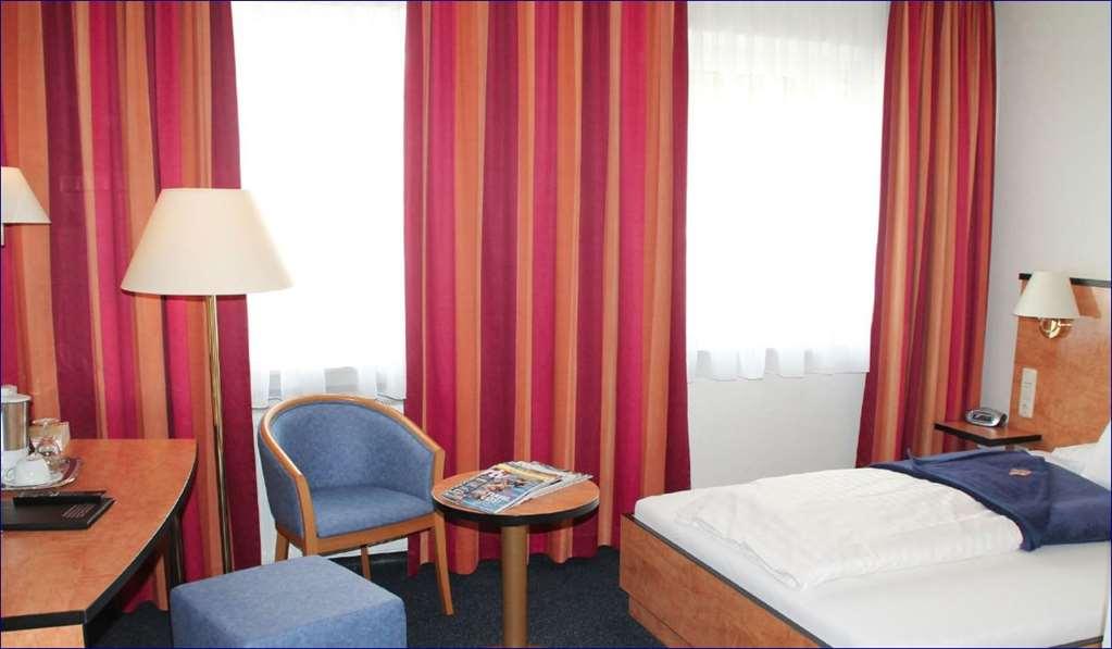 Trip Inn Hotel Zum Riesen Hanau Habitación foto