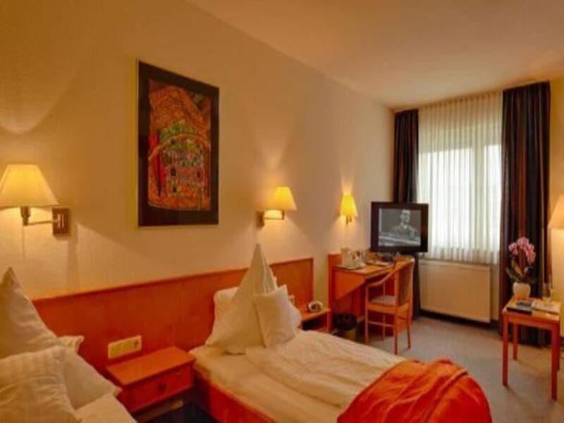 Trip Inn Hotel Zum Riesen Hanau Exterior foto