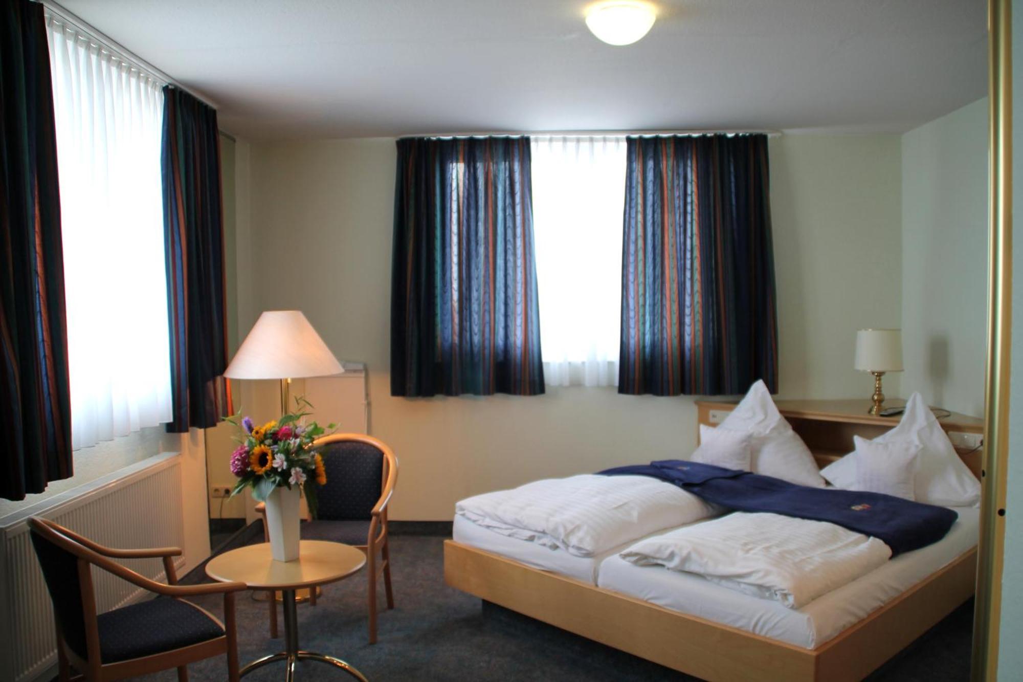 Trip Inn Hotel Zum Riesen Hanau Exterior foto